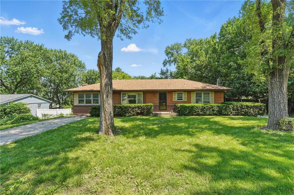 Listing Photo MLS #HMS2555313