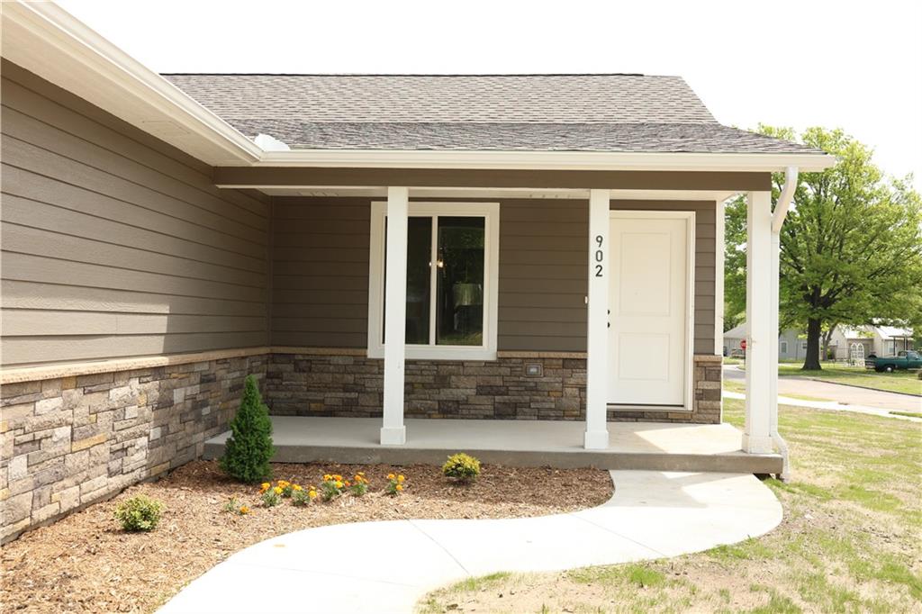 Listing Photo MLS #HMS2555323