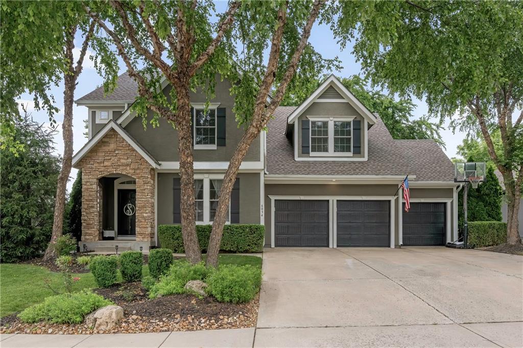 Listing Photo MLS #HMS2555336