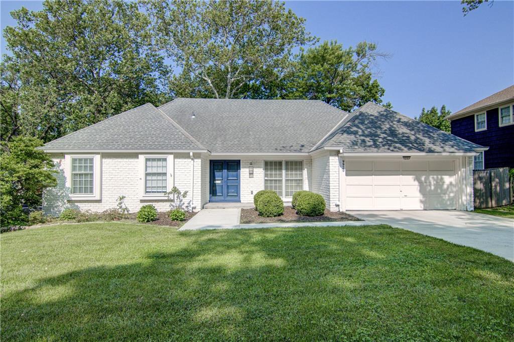 Listing Photo MLS #HMS2555389