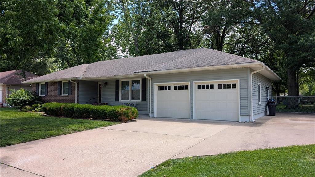 Listing Photo MLS #HMS2555503