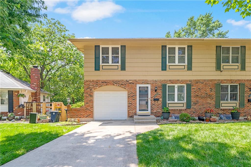 Listing Photo MLS #HMS2555566