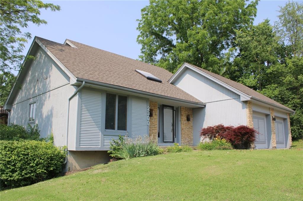 Listing Photo MLS #HMS2555647