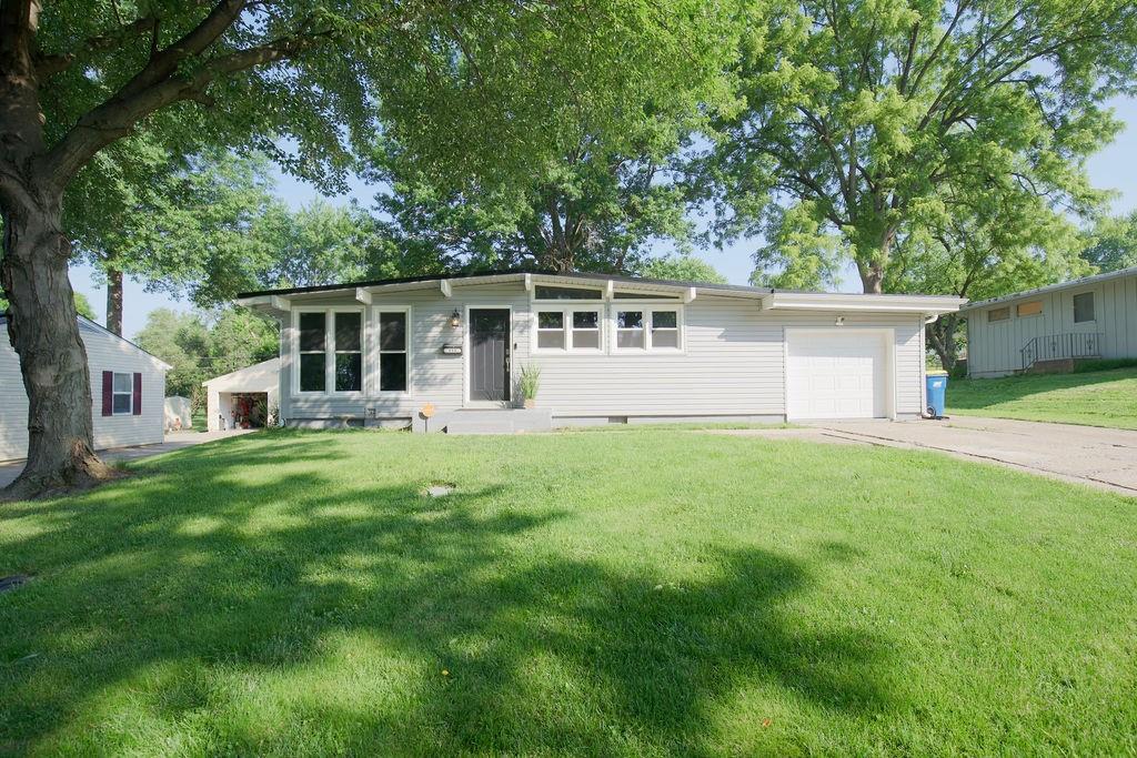 Listing Photo MLS #HMS2555688