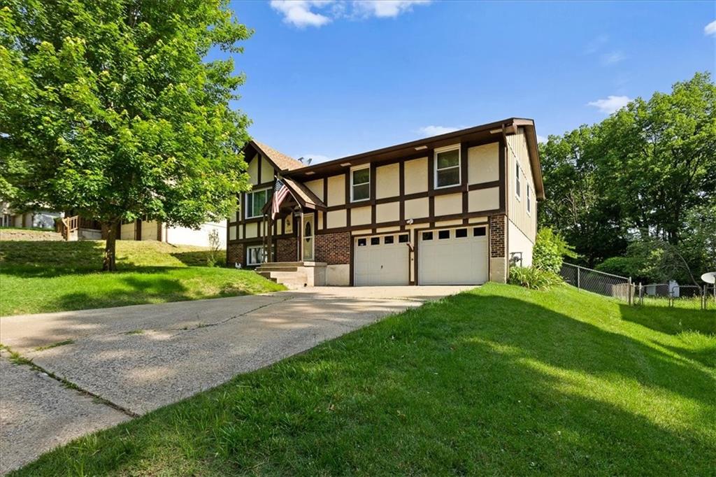Listing Photo MLS #HMS2555722