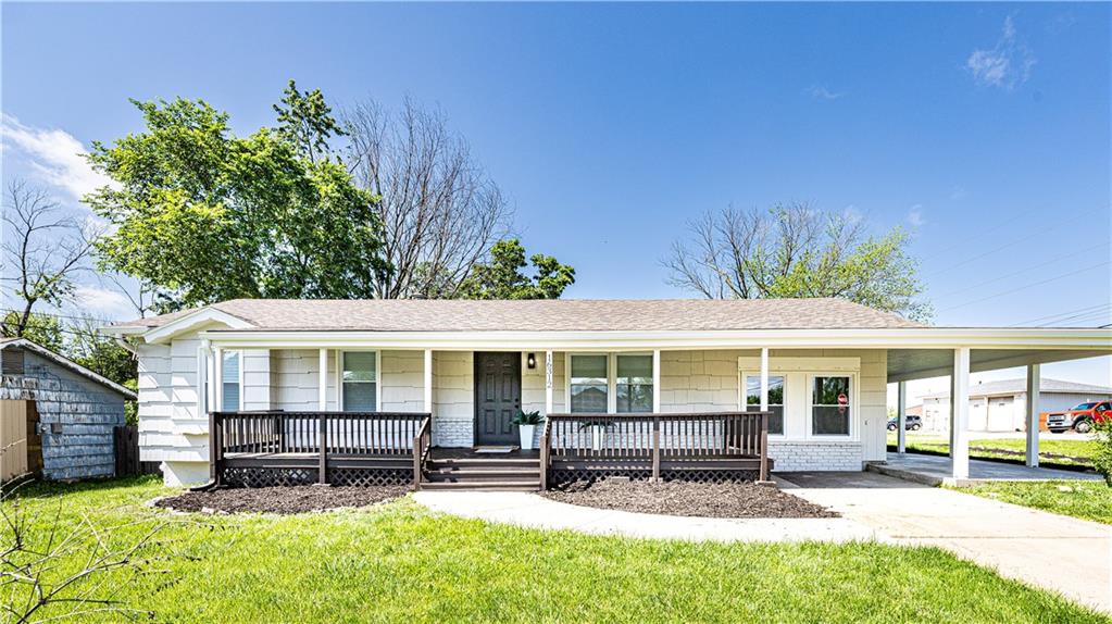 Listing Photo MLS #HMS2555729