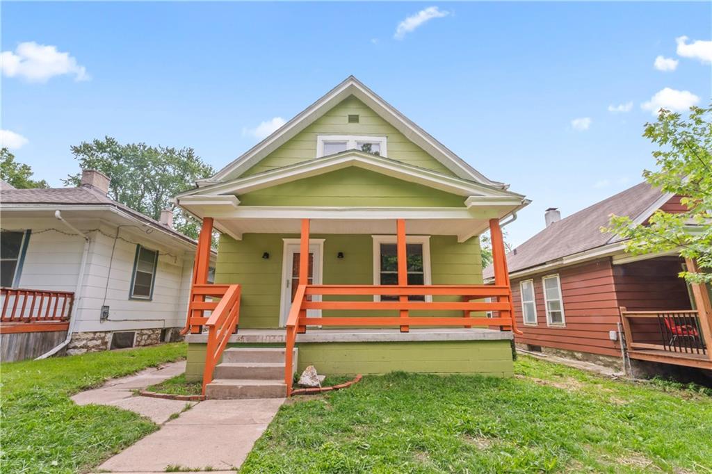 Listing Photo MLS #HMS2555856