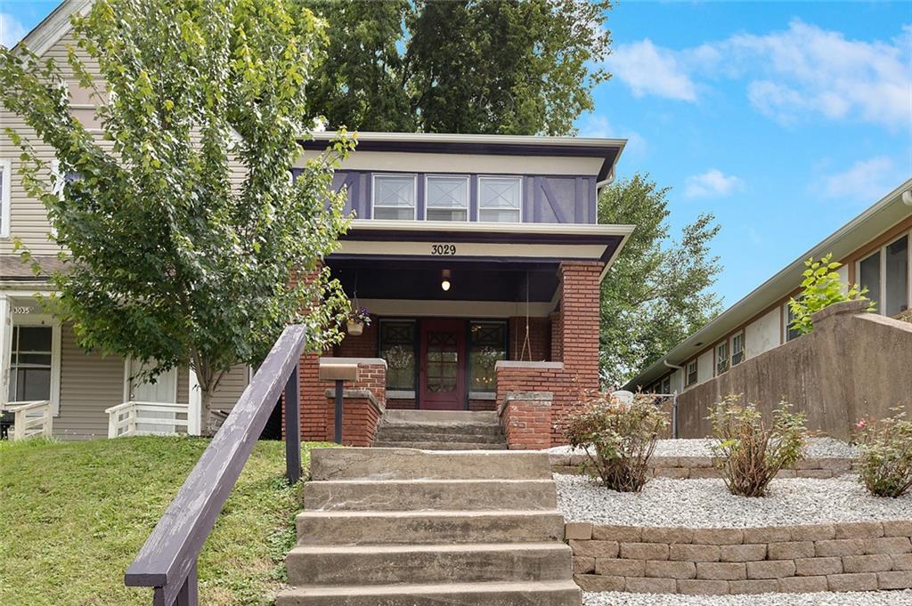 Listing Photo MLS #HMS2555904