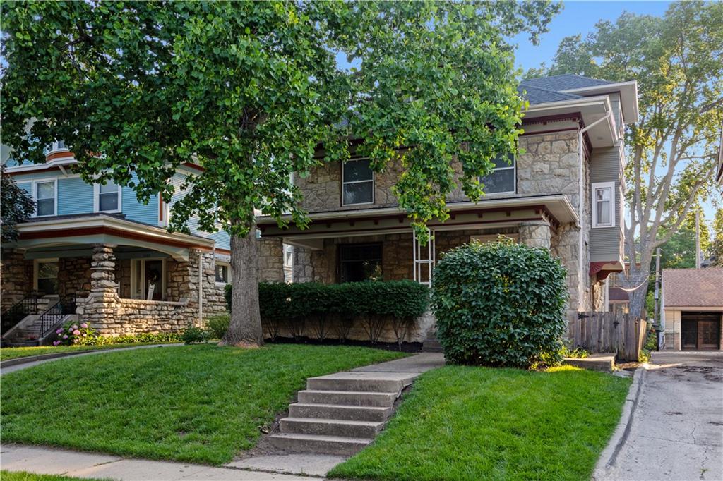 Listing Photo MLS #HMS2555950