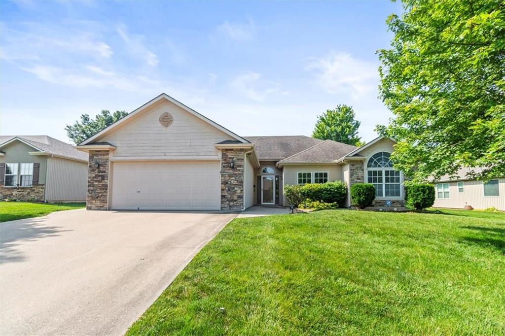 Listing Photo MLS #HMS2556076