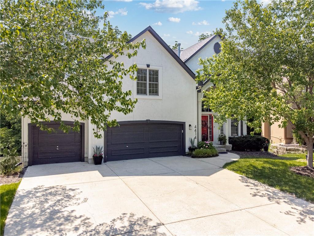 Listing Photo MLS #HMS2556080