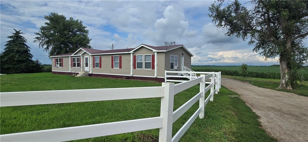 Listing Photo MLS #HMS2556102