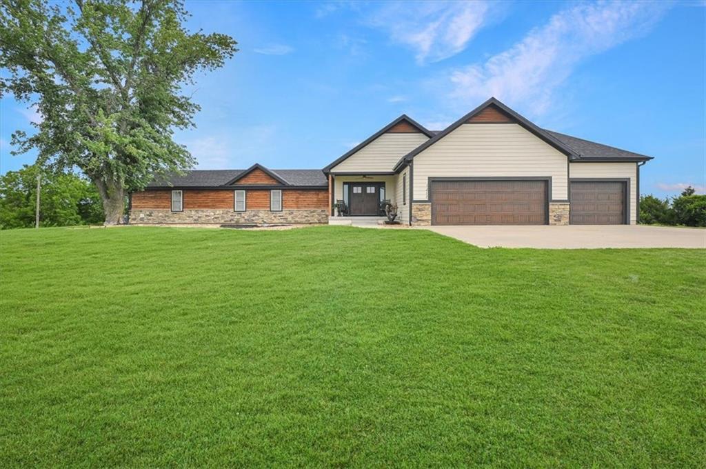 Listing Photo MLS #HMS2556239