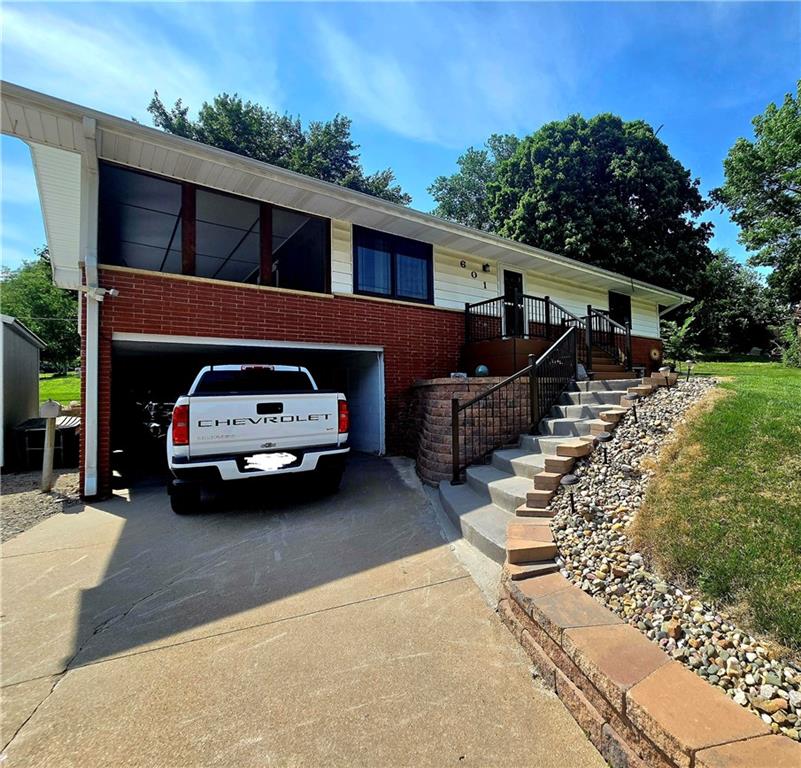 Listing Photo MLS #HMS2556347