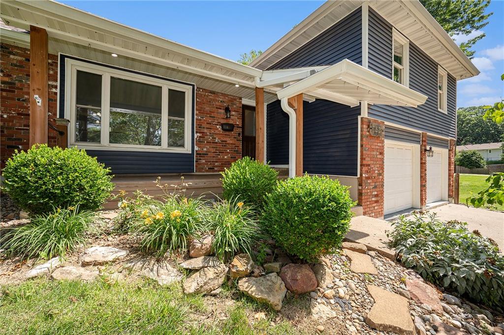 Listing Photo MLS #HMS2556485