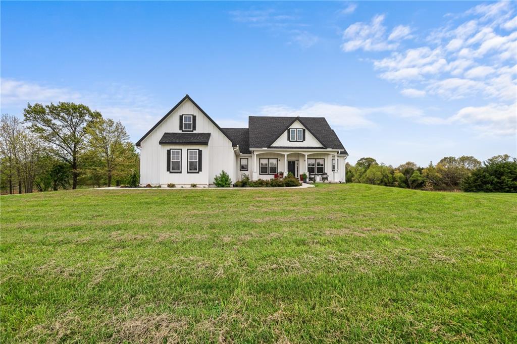 Listing Photo MLS #HMS2556565