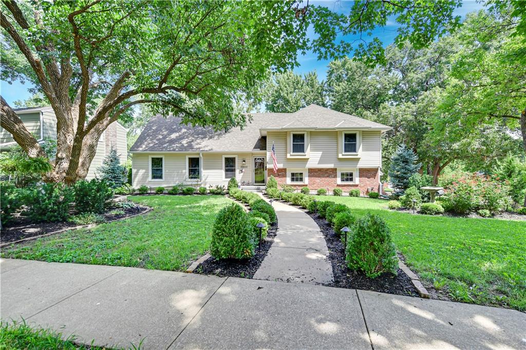 Listing Photo MLS #HMS2556679