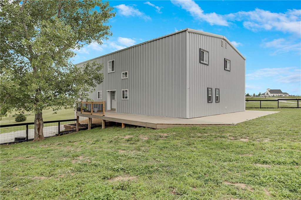 Listing Photo MLS #HMS2556903