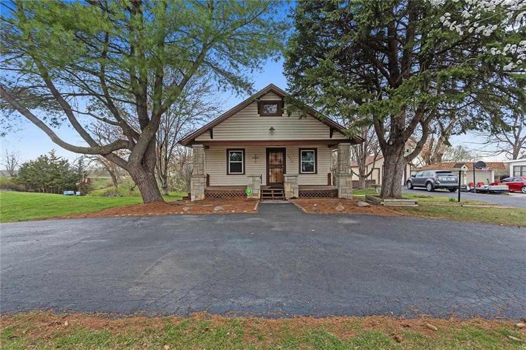 Listing Photo MLS #HMS2556906