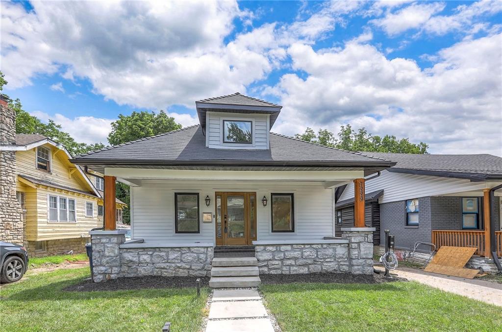 Listing Photo MLS #HMS2556931