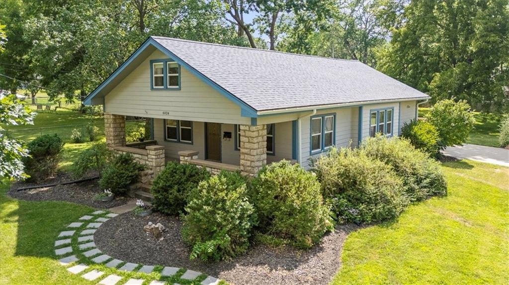 Listing Photo MLS #HMS2556956