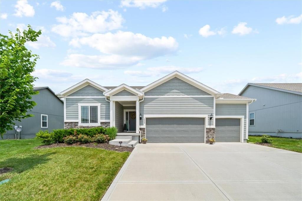 Listing Photo MLS #HMS2557019