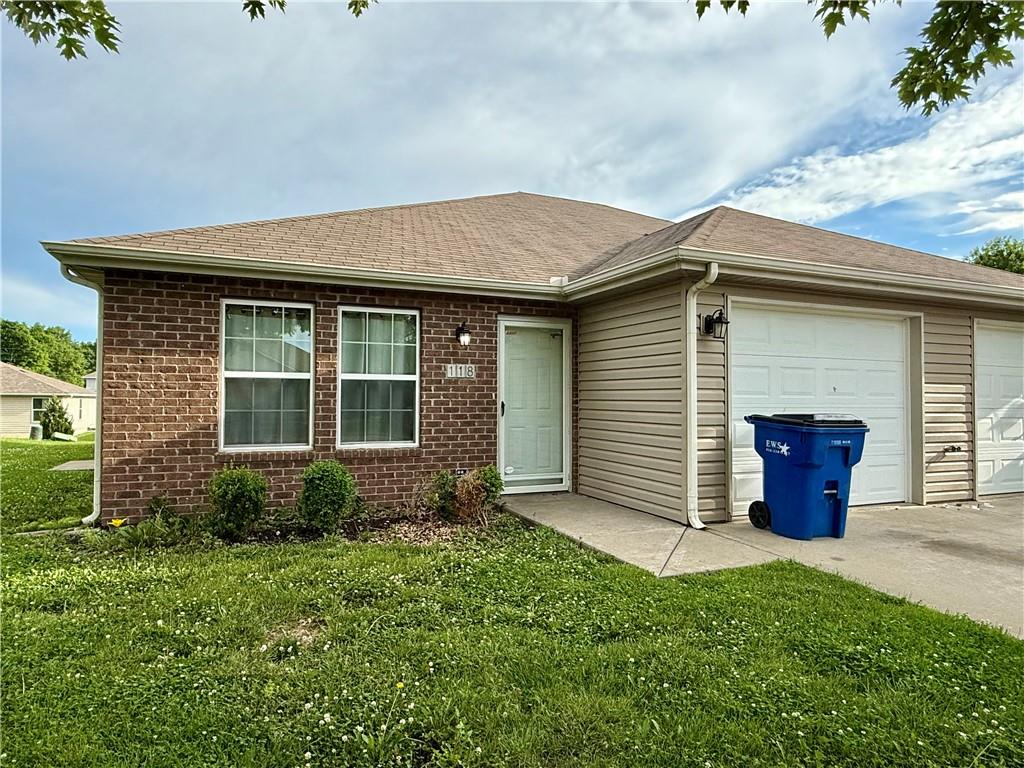 Listing Photo MLS #HMS2557381