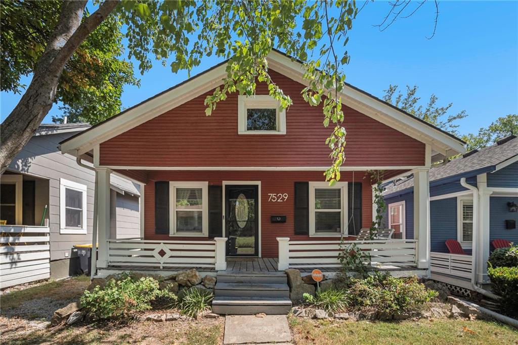 Listing Photo MLS #HMS2557410