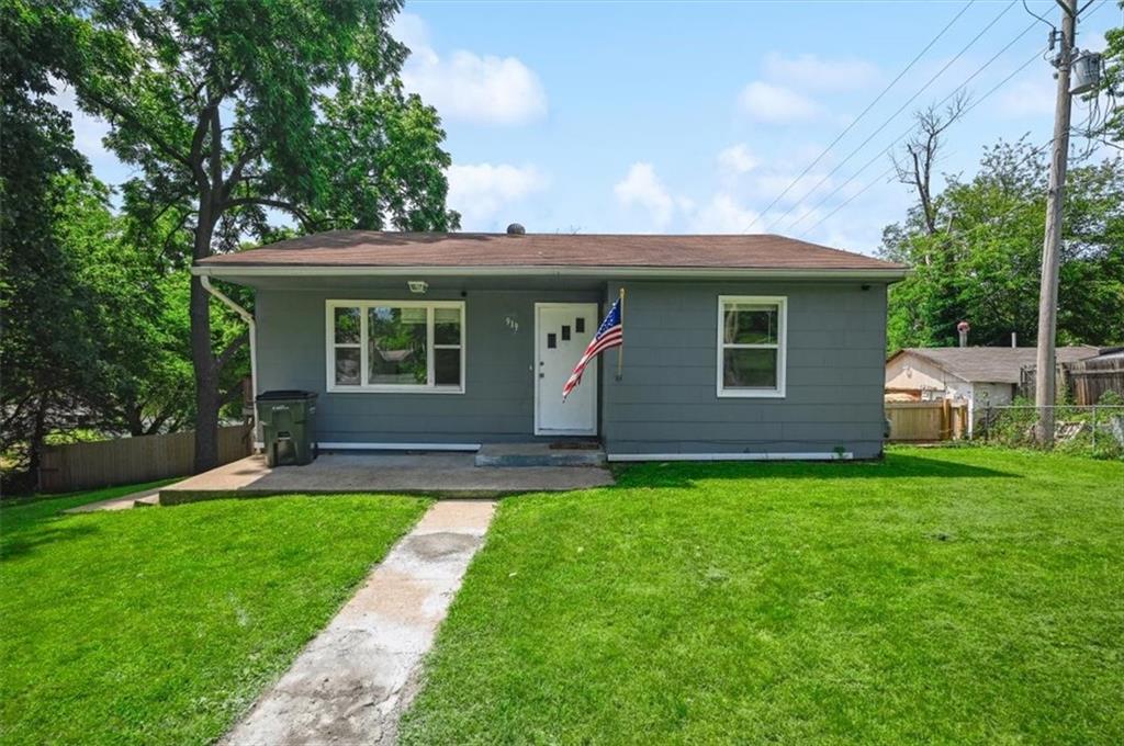 Listing Photo MLS #HMS2557431