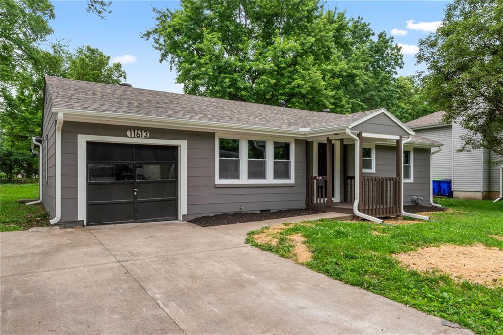 Listing Photo MLS #HMS2557543