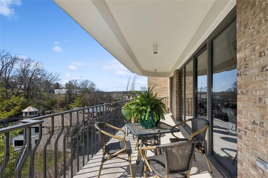 Listing Photo MLS #HMS2557550
