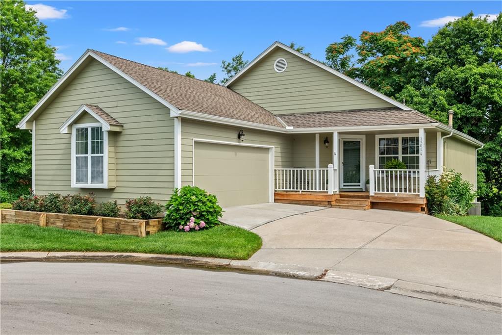Listing Photo MLS #HMS2557591