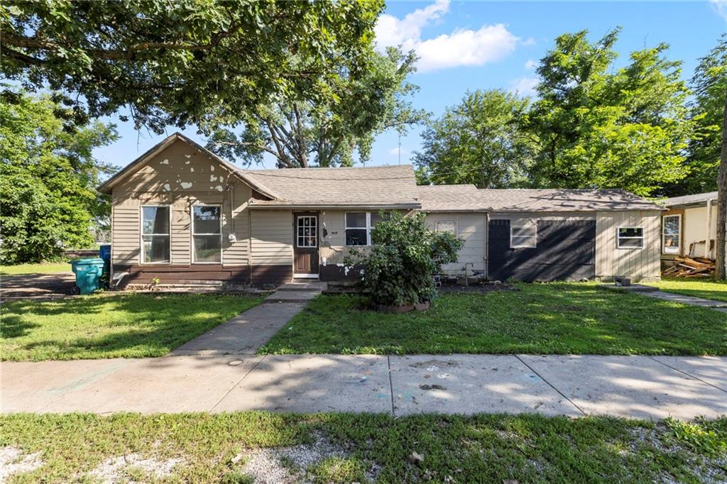 Listing Photo MLS #HMS2557750