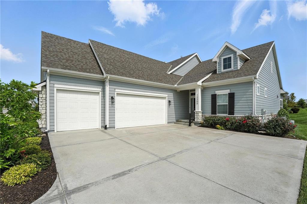 Listing Photo MLS #HMS2557828