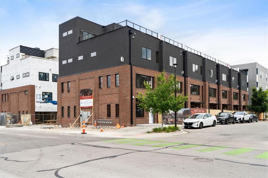 Listing Photo MLS #HMS2557837