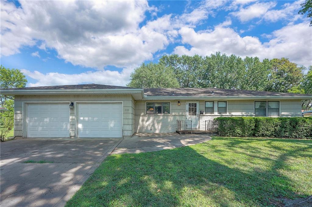 Listing Photo MLS #HMS2557953