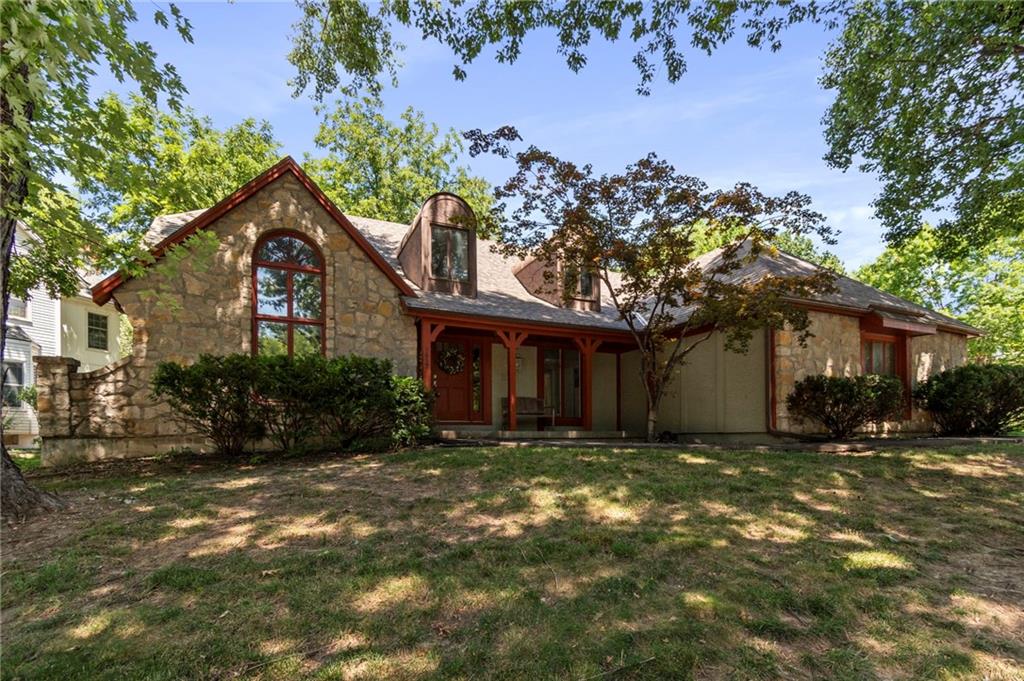 Listing Photo MLS #HMS2558021