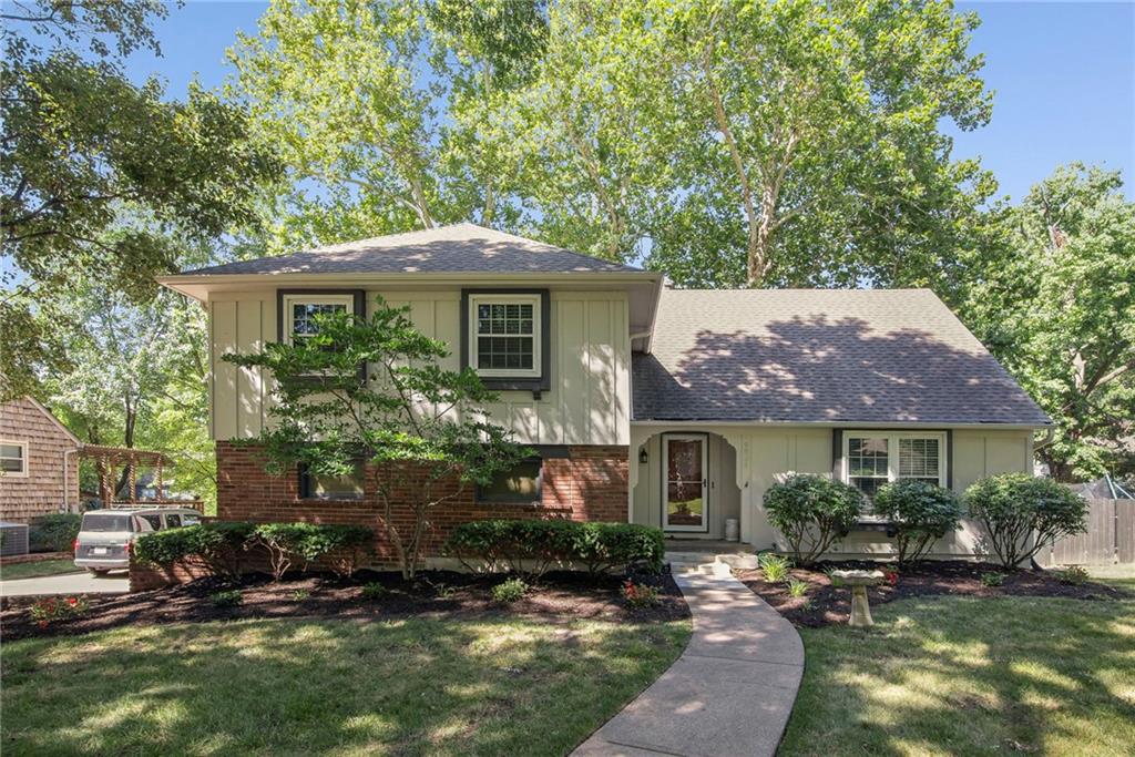 Listing Photo MLS #HMS2558027