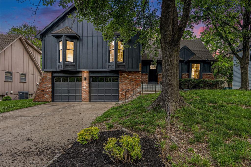 Listing Photo MLS #HMS2558098