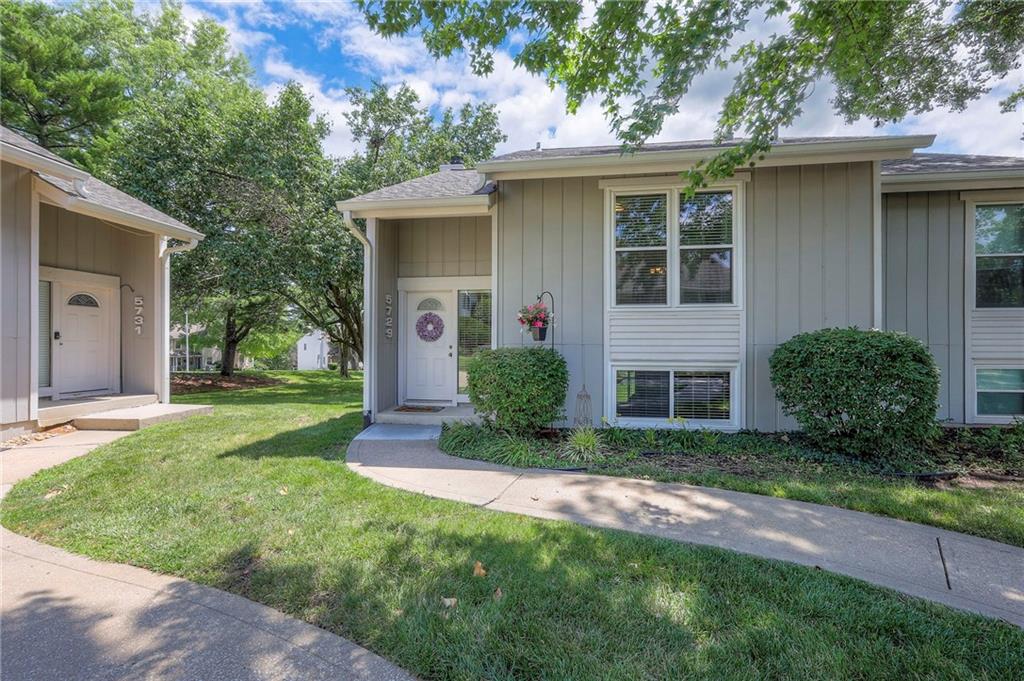 Listing Photo MLS #HMS2558285