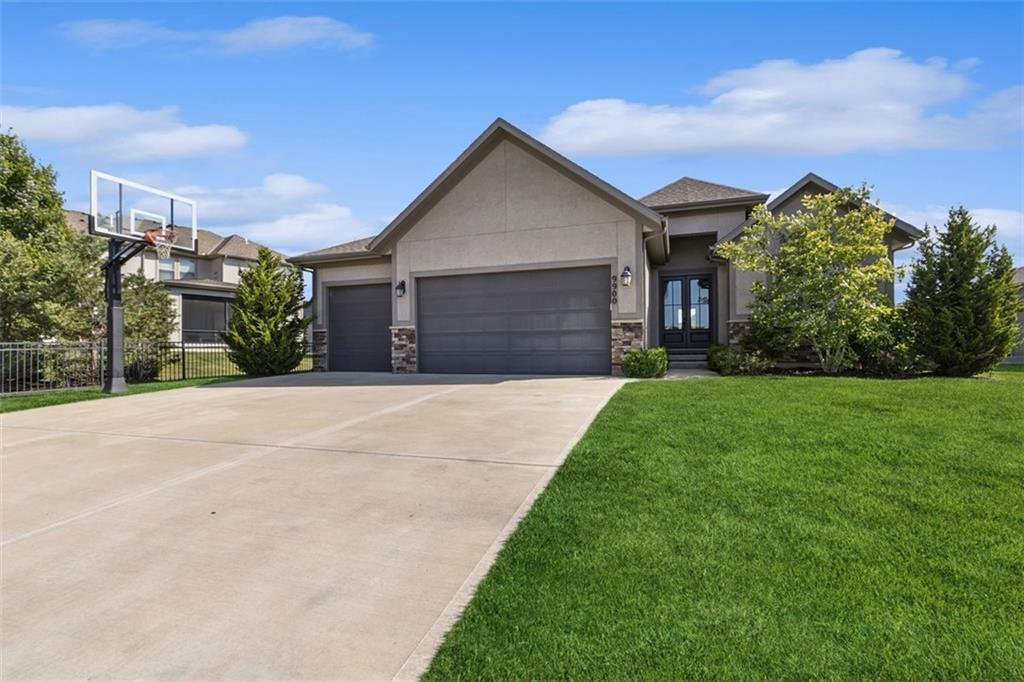Listing Photo MLS #HMS2558342
