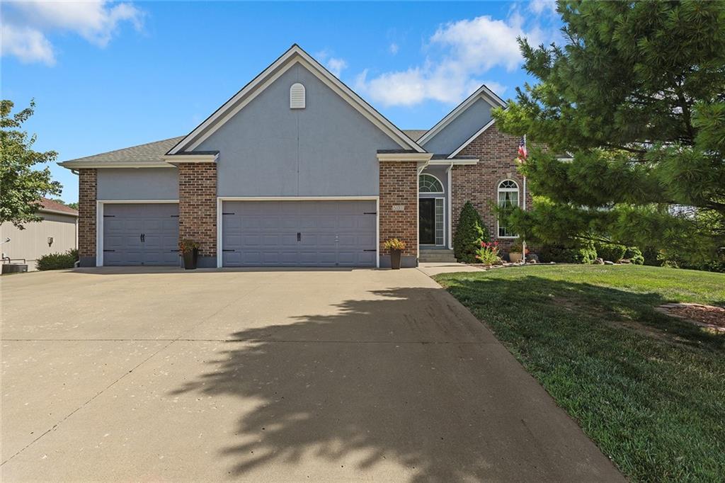 Listing Photo MLS #HMS2558376