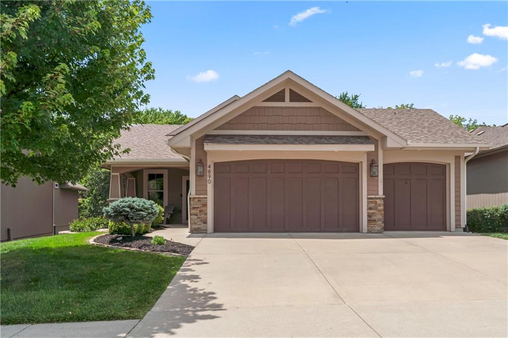 Listing Photo MLS #HMS2558415