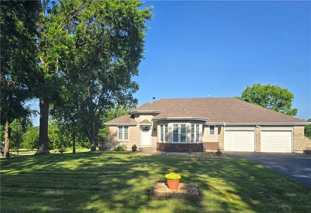 Listing Photo MLS #HMS2558458