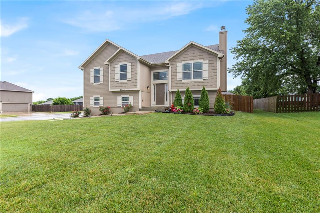 Listing Photo MLS #HMS2558505
