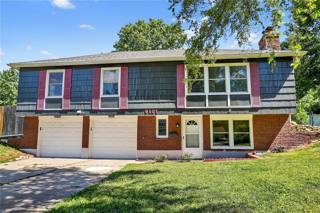 Listing Photo MLS #HMS2558697