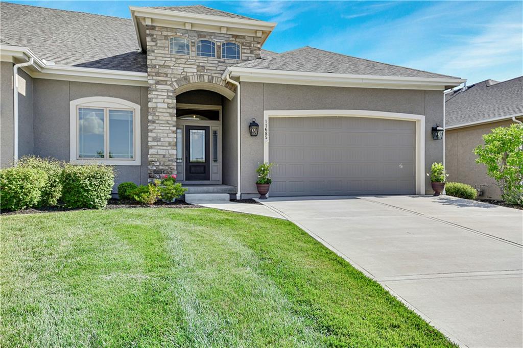 Listing Photo MLS #HMS2558967