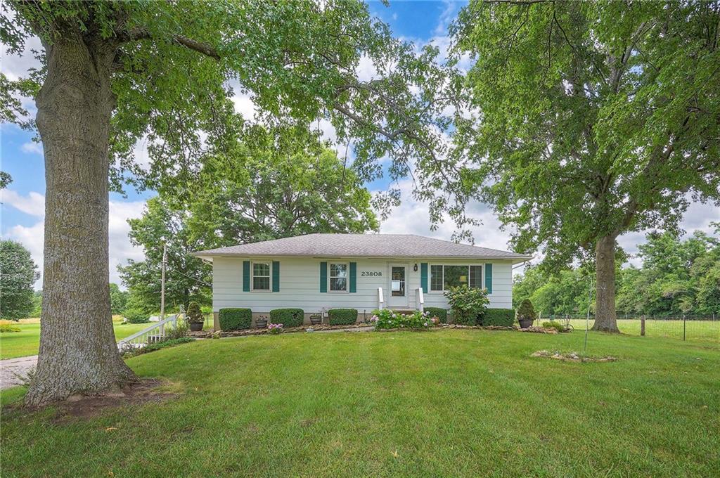 Listing Photo MLS #HMS2559022