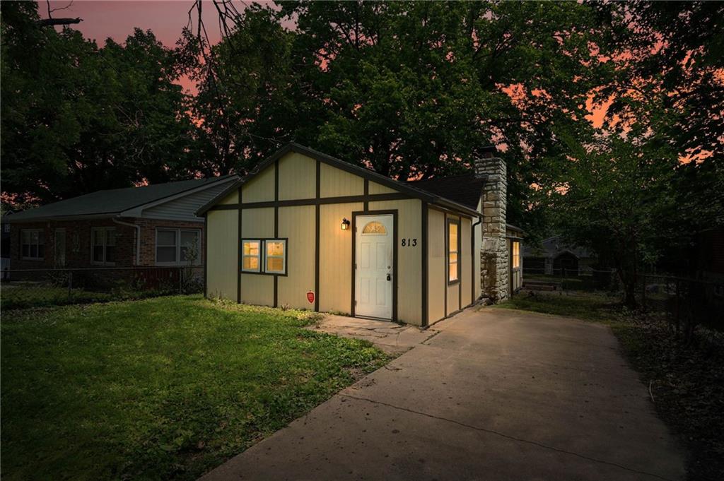 Listing Photo MLS #HMS2559038