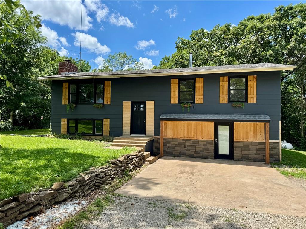 Listing Photo MLS #HMS2559060